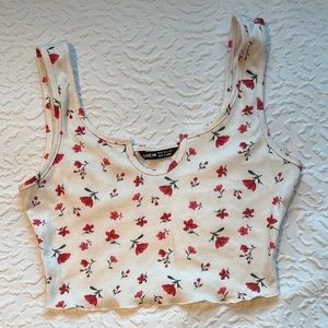floral 🌹 cropped red floral tank 
SHEIN